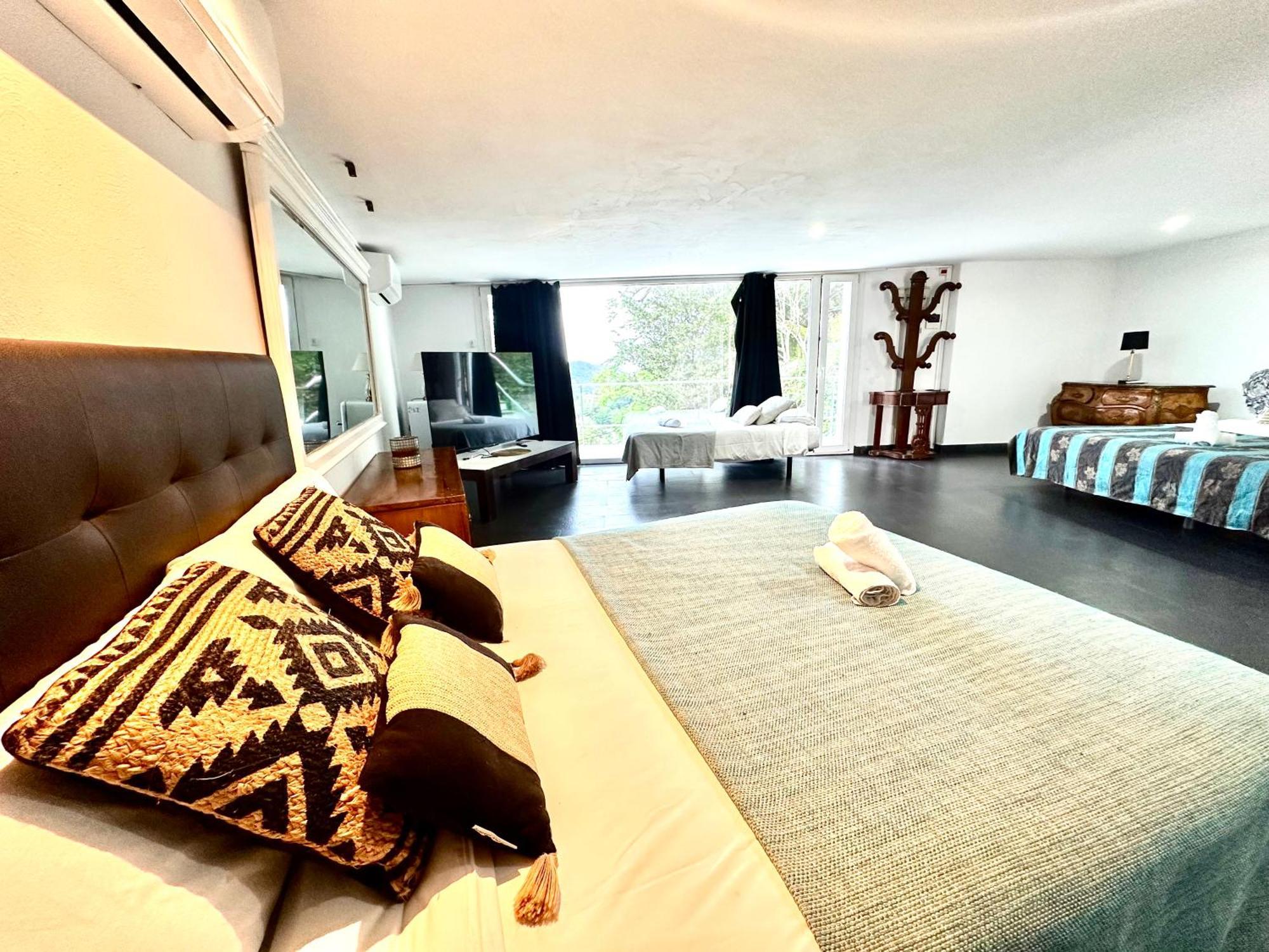Aya House Hotell La Floresta Pearson Exteriör bild